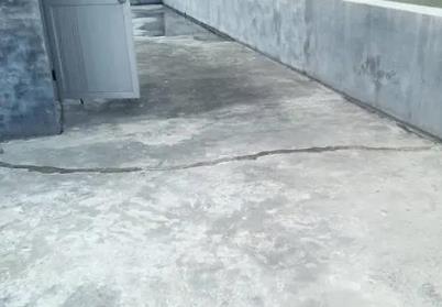 庄浪楼顶漏水维修公司分享下如何解决卫生间隐蔽部位漏水的问题?